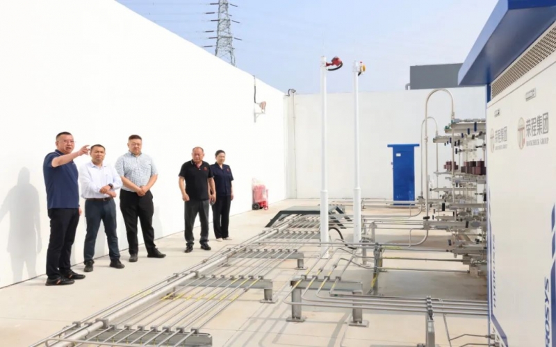 液化空氣（中國）投資有限公司北方區(qū)氫能業(yè)務總經理郝騰一行到榮程集團座談交流