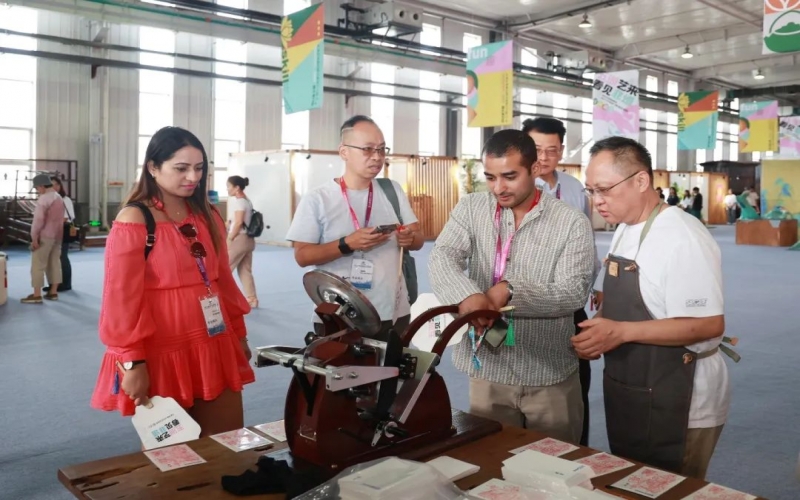 非遺市集開幕第二天！讓非遺走進生活，“遺”起潮玩