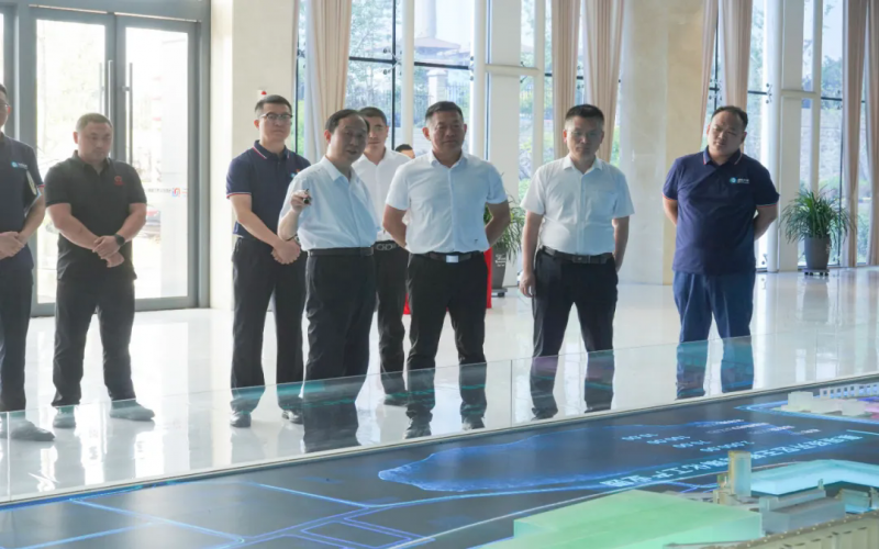 榮程集團(tuán)副總裁、榮程新能集團(tuán)董事長(zhǎng)張立華赴金鼎鋼鐵集團(tuán)煤焦化參觀考察