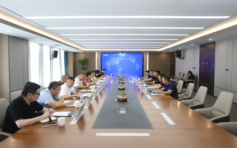 內(nèi)蒙古自治區(qū)錫林郭勒盟正藍旗委副書記、旗長劉曉敏到訪榮程集團